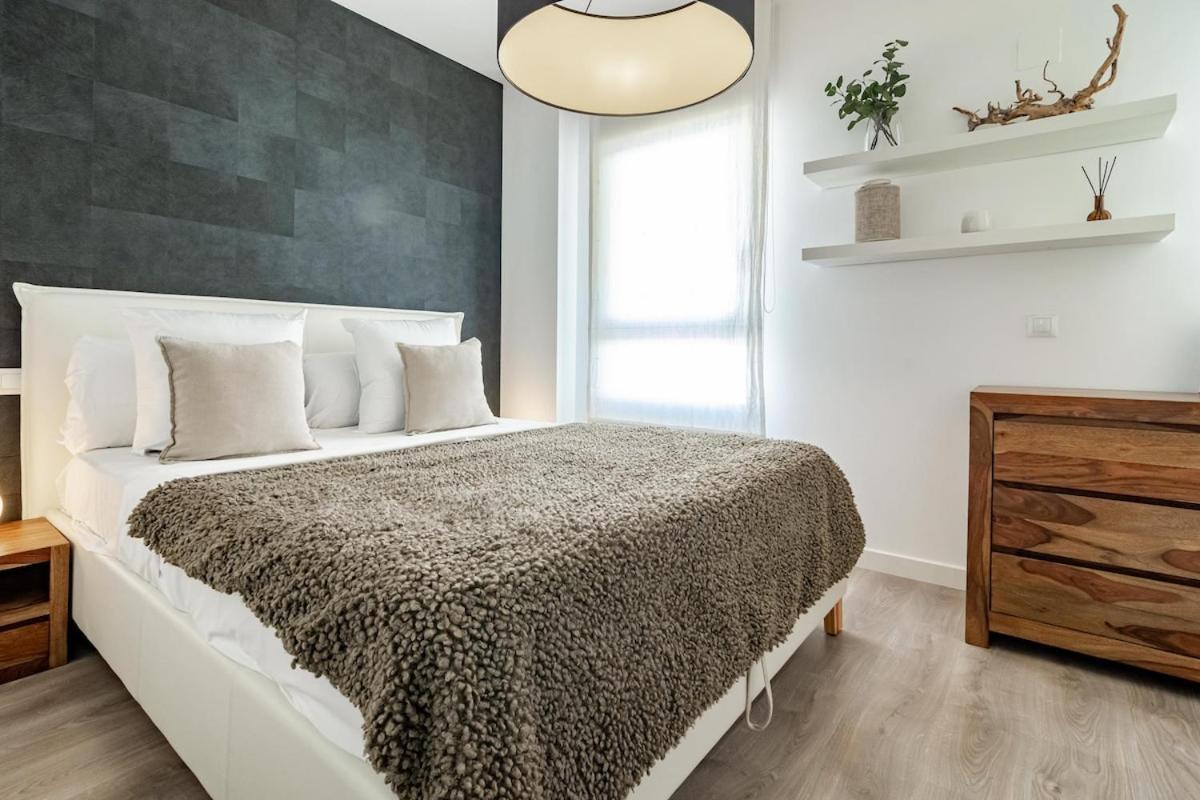 Alb612- Gorgeous Near Puerto Banus Marbella